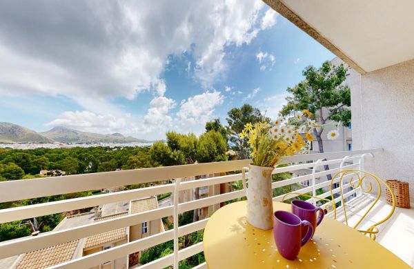 Puerto Pollensa apartment for sale with sea views, pool and storage