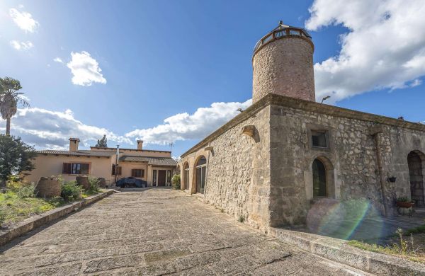 Unglaubliches Haus mit einer Mühle in Santa Margalida, Mallorca