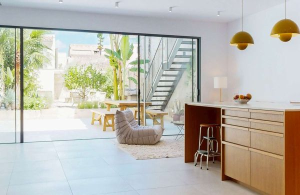 Wunderschönes Stadthaus in Sa Pobla mit großem Garten, Pool und Gästehaus