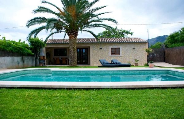 Country House for Long-Term Rental in Pollensa