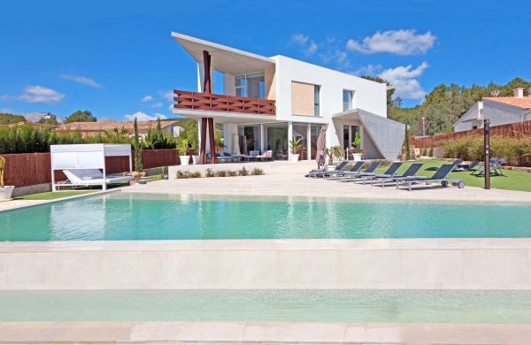 Moderne Villa mit Pool, Sauna und Fitnessraum in begehrter Wohnlage Crestatx bei Sa Pobla