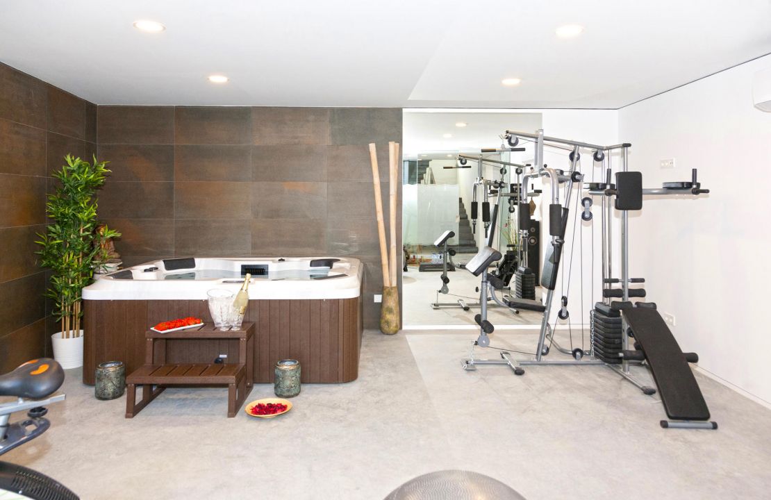 Moderne Villa mit Pool, Sauna und Fitnessraum in begehrter Wohnlage Crestatx bei Sa Pobla