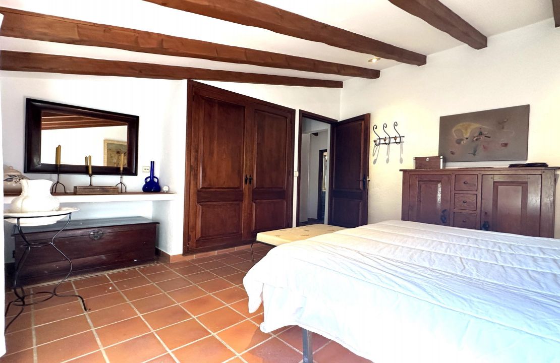Finca for long term rental in Pollensa with pool and garden