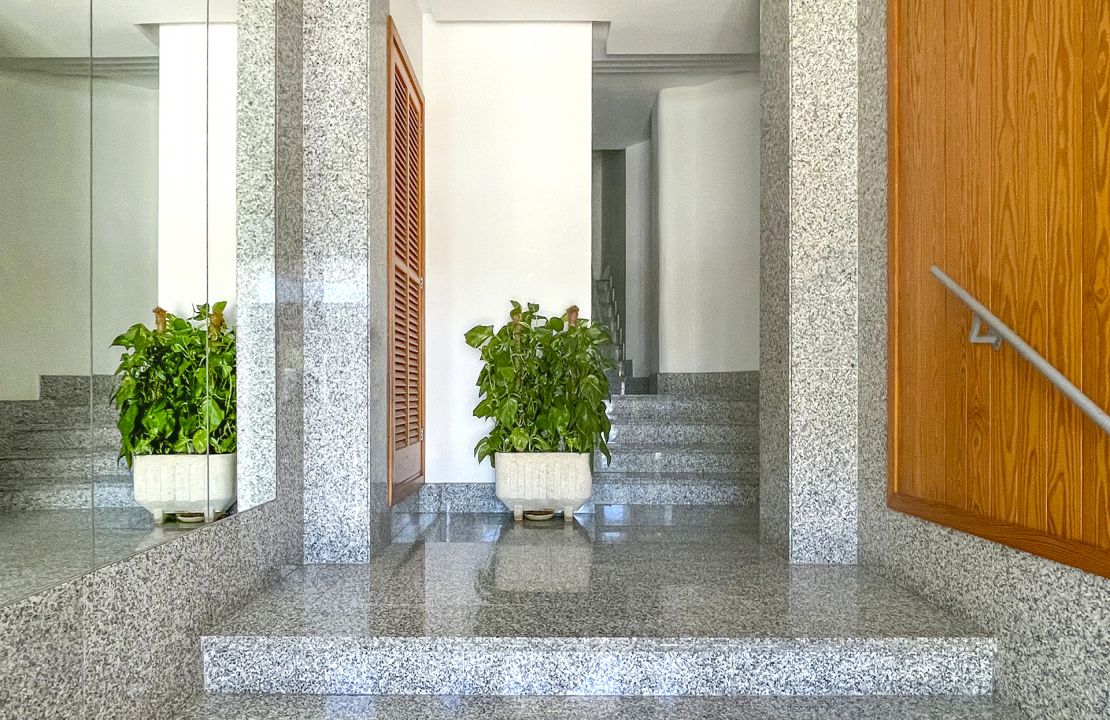 Apartamento en venta en primera linea en el paseo marítimo de Alcudia Mallorca