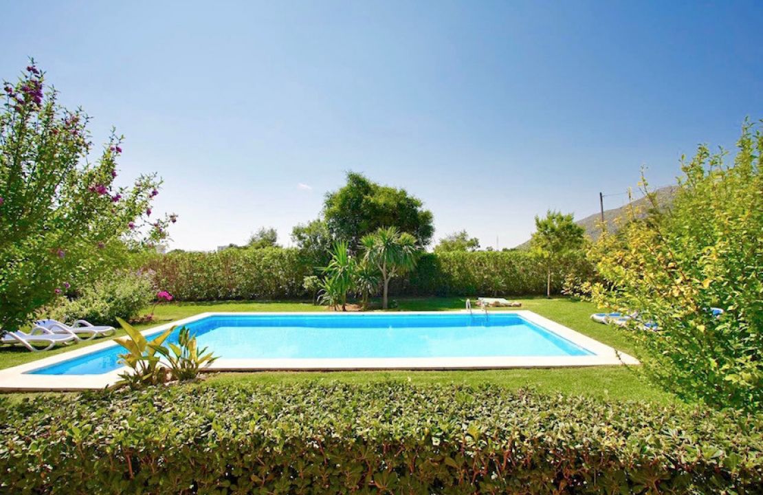 Lovely Villa with holiday rental license and very good location close to Alcudia