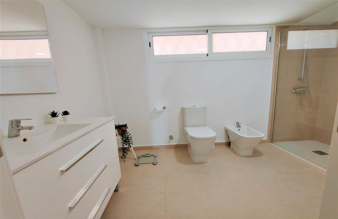 Front-line apartment in Alcanada Alcudia Mallorca for sale