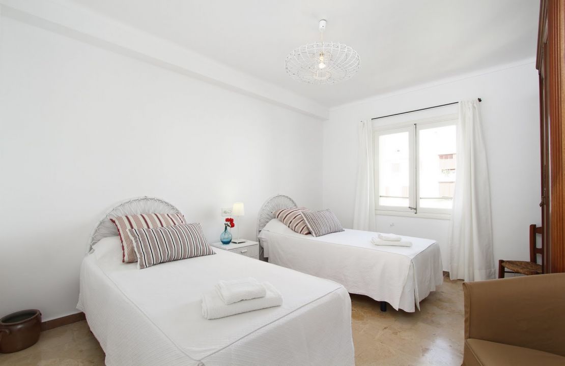 Third floor apartment for rent with lift in first sea line located in Puerto Pollenca