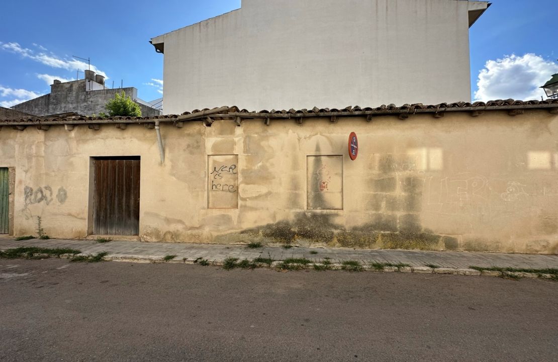 Parcela en Pollensa, Mallorca en venta con licencia para construir una casa unifamiliar