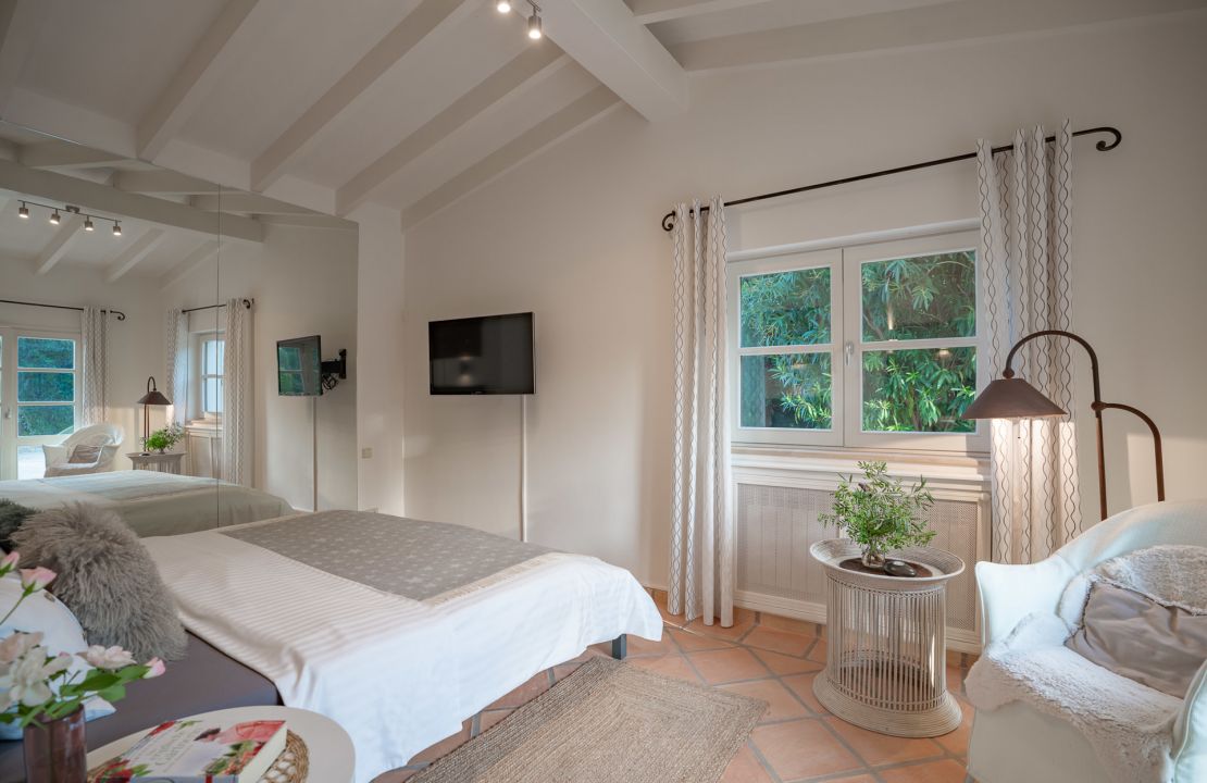 Country house for sale, Selva - Mallorca with private swimming pool