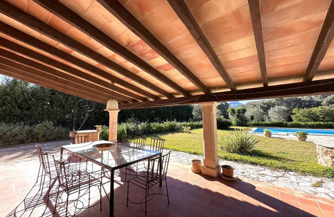 Finca for long term rental in Pollensa with pool and garden