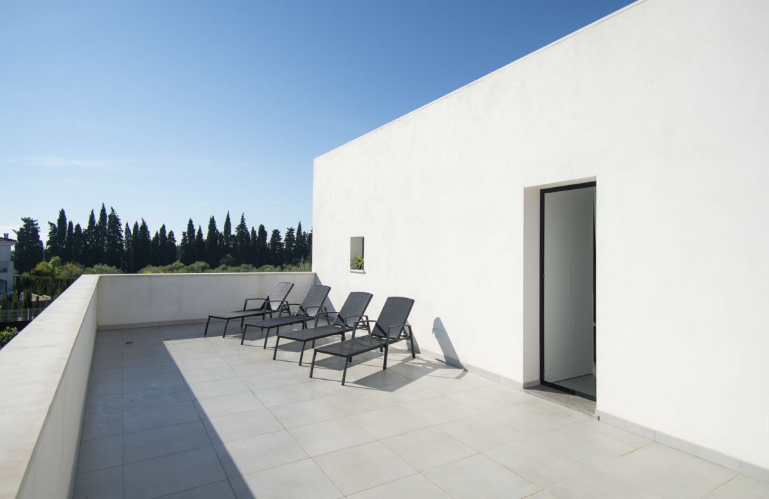 Designer villa in Mallorca Sa Pobla urbanisation Crestatx with pool and holiday rental license