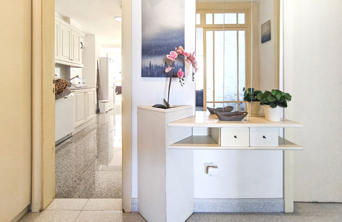 Apartamento en venta en primera linea en el paseo marítimo de Alcudia Mallorca