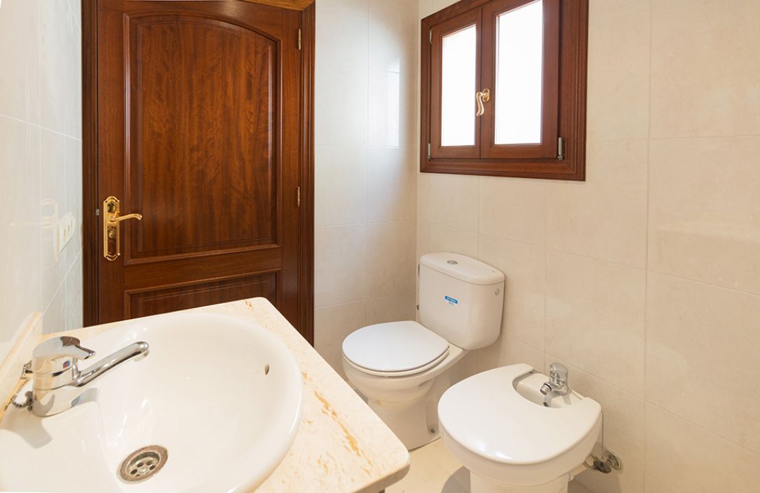 Campanet casa de pueblo con jardín en venta