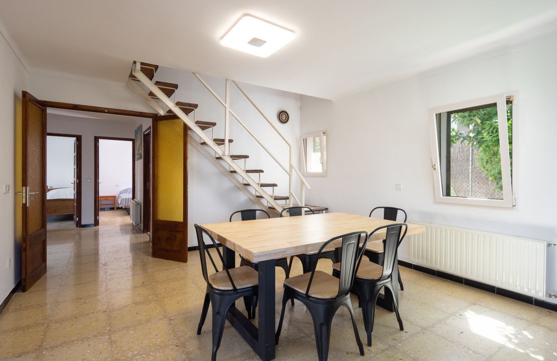 Attraktive Villa in Bonaire Alcudia mit Lizenz zur Ferienvermietung und Pool zu verkaufen