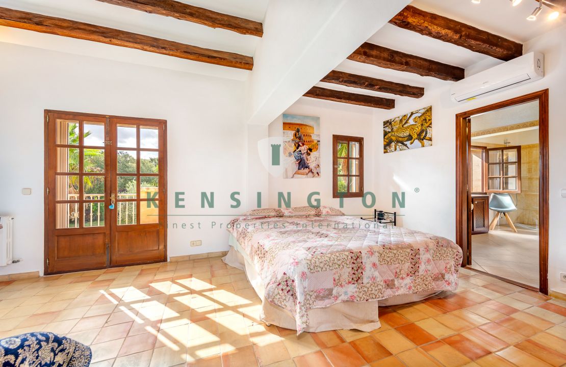 Authentic country house Pollensa / Alcudia with pool, guest house, garage and amazing gardens for sale