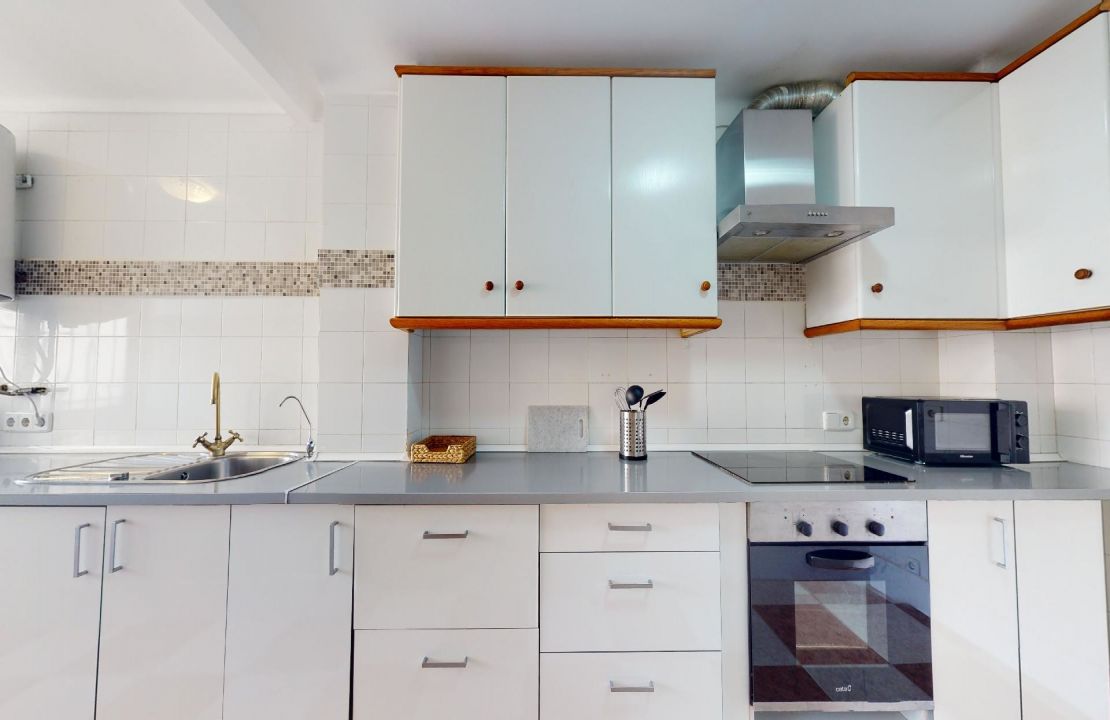 First floor apartment in the center of Puerto Pollensa Mallorca with pool for sale