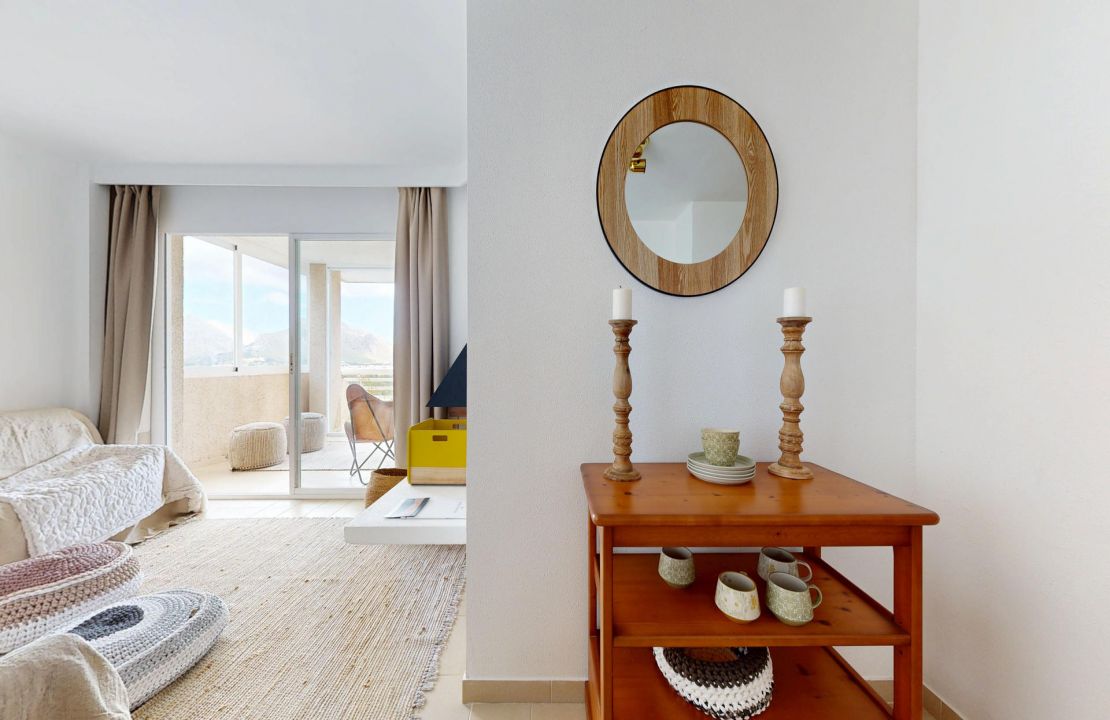 Puerto Pollensa apartment for sale with sea views, pool and storage