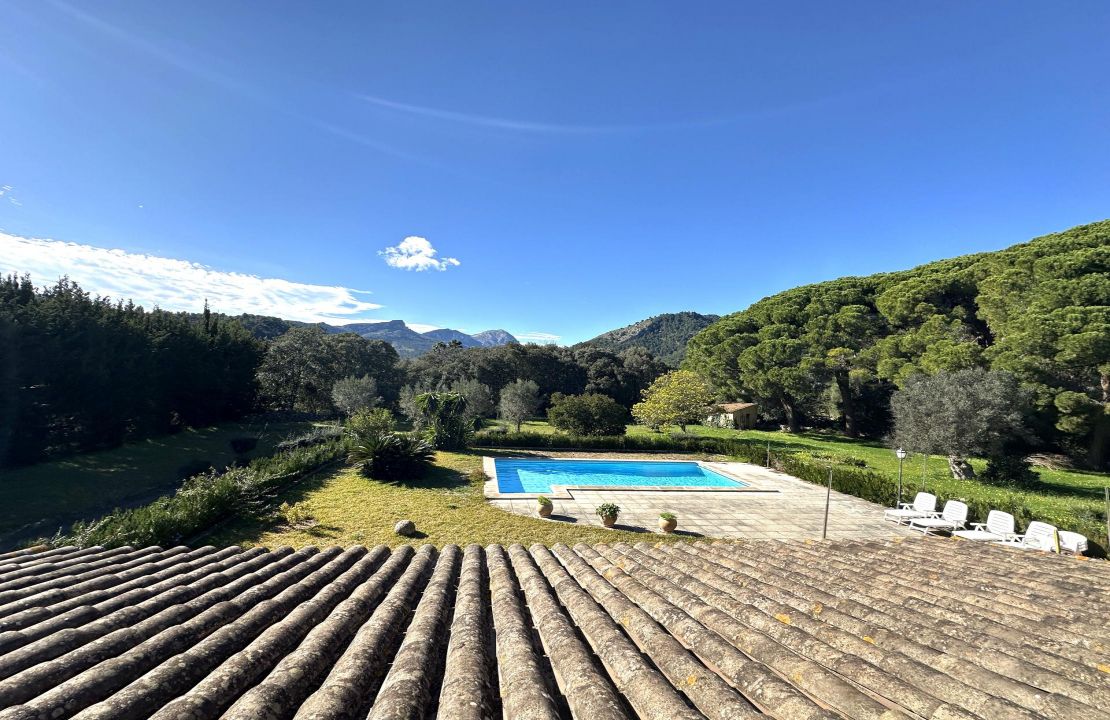 Finca for long term rental in Pollensa with pool and garden