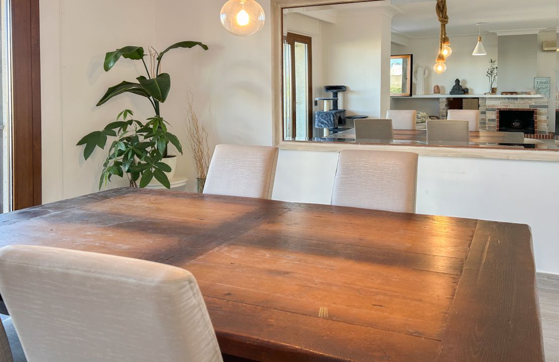 Newly refurbished top floor apartment for sale in Can Picafort with spacious terraces and parking space