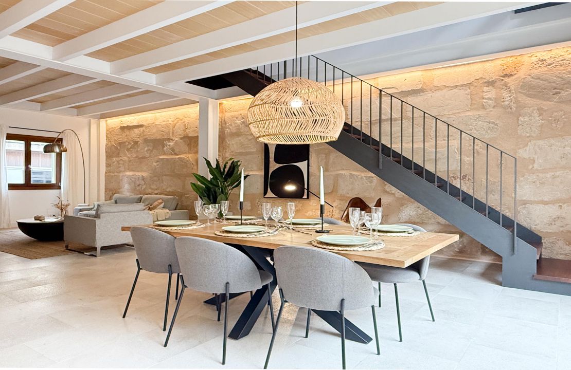 High quality townhouse Pollensa with pool and garage for sale