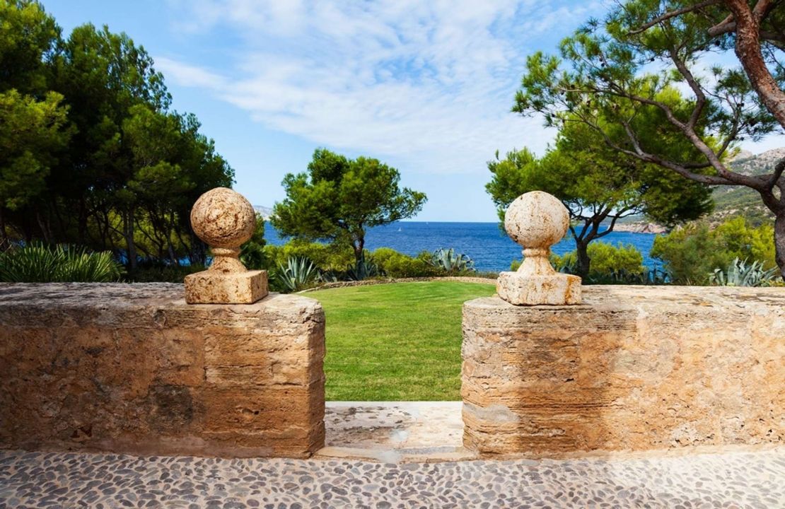 Luxuriöses Anwesen erste Meereslinie in Bonaire Alcudia Mallorca