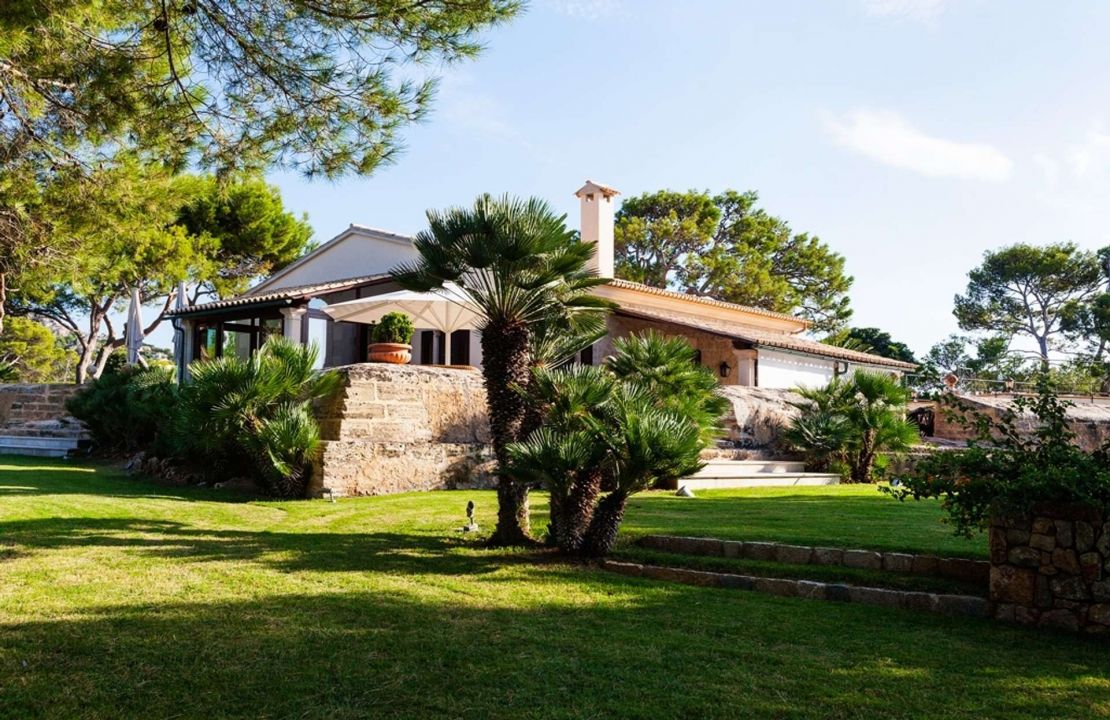 Luxuriöses Anwesen erste Meereslinie in Bonaire Alcudia Mallorca