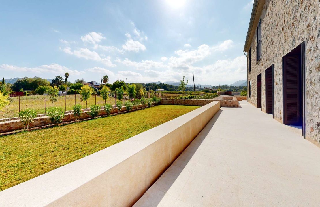 Impresionante finca de nueva construcción con viñedo en venta en Alcudia