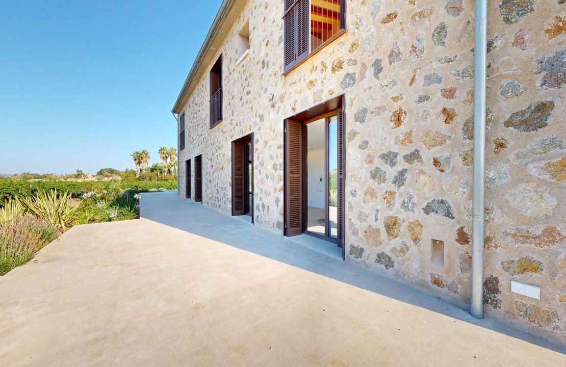 Impresionante finca de nueva construcción con viñedo en venta en Alcudia