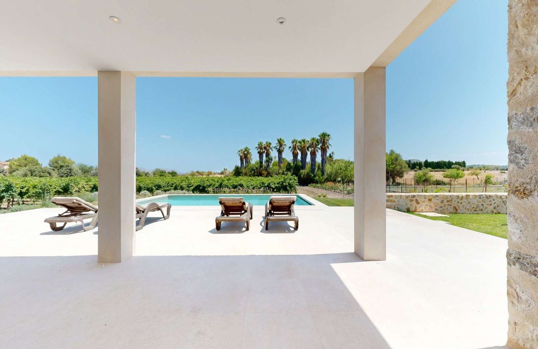 Impresionante finca de nueva construcción con viñedo en venta en Alcudia