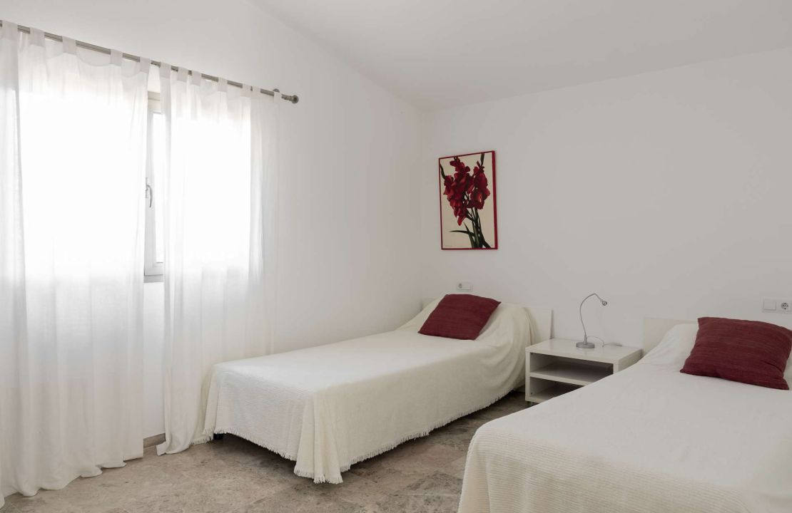 Villa with pool for long term rental in Cala San Vicente Pollensa