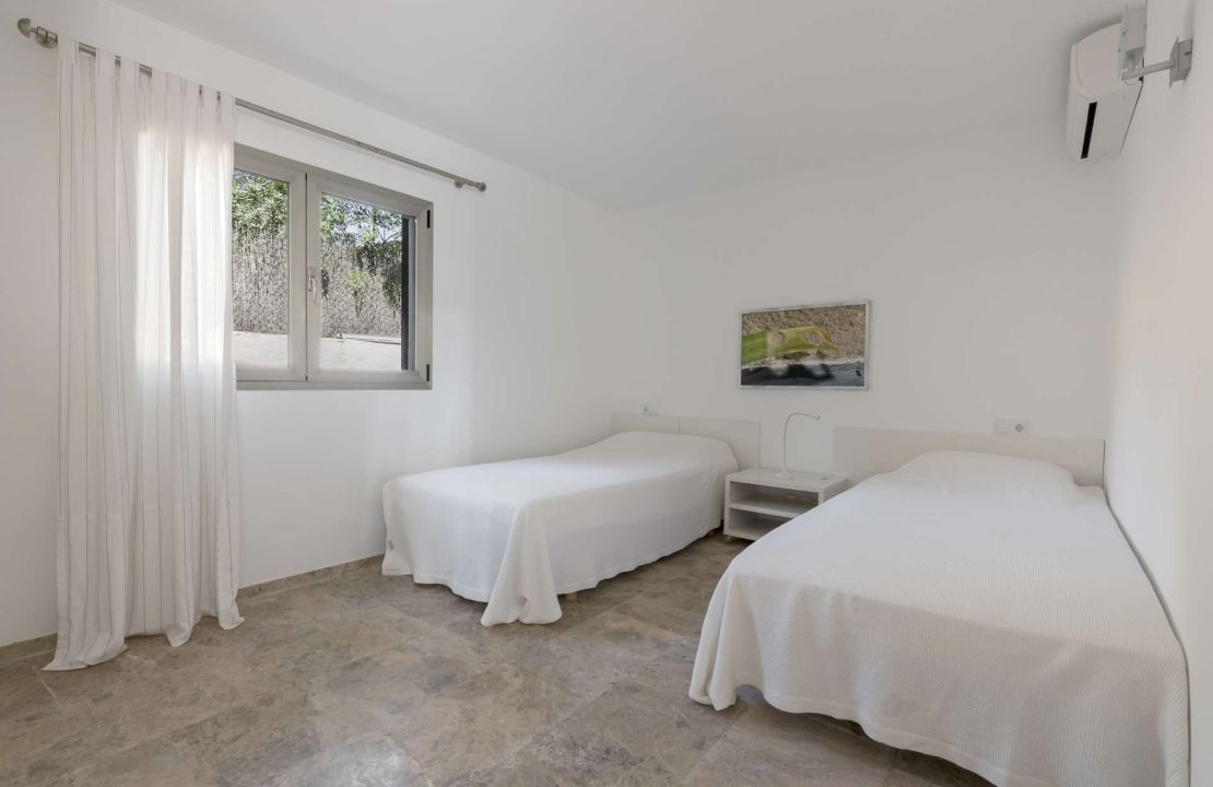 Villa with pool for long term rental in Cala San Vicente Pollensa
