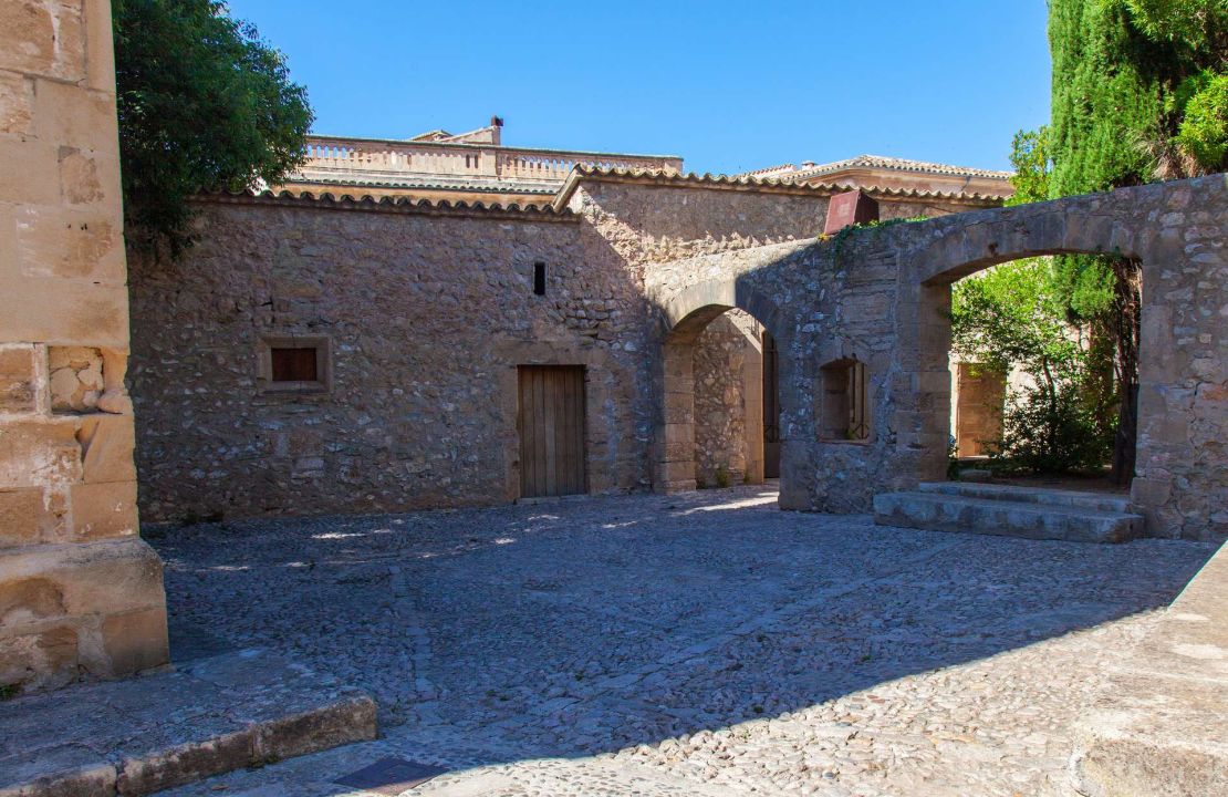 Project for a charming house close to Pollensa surrounded by nature.