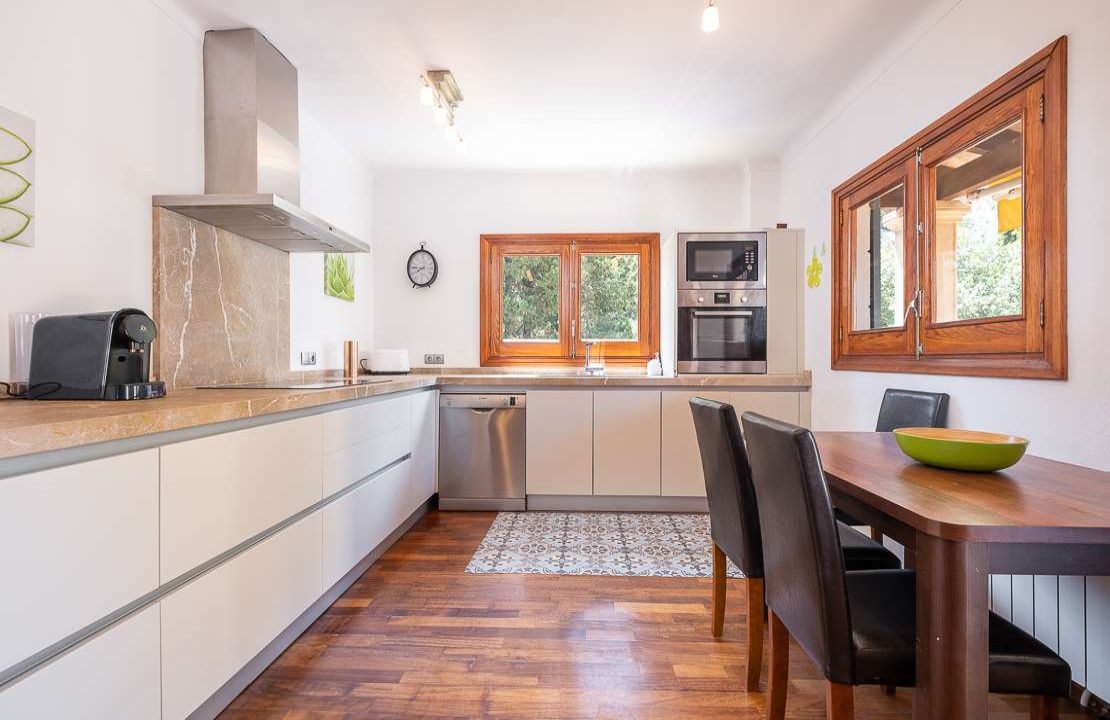 Bonaire Alcudia villa with holiday rental license and pool for sale