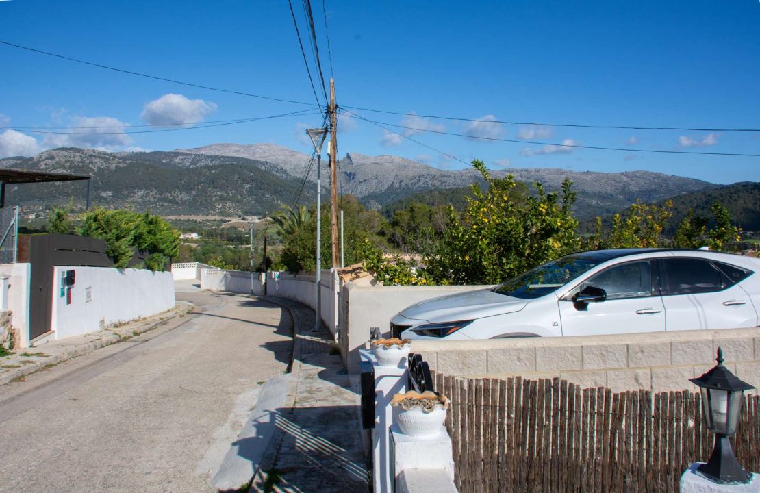 Campanet Mallorca renovierte mediterrane Villa mit Ausblick und Ferienmietlizenz zu verkaufen