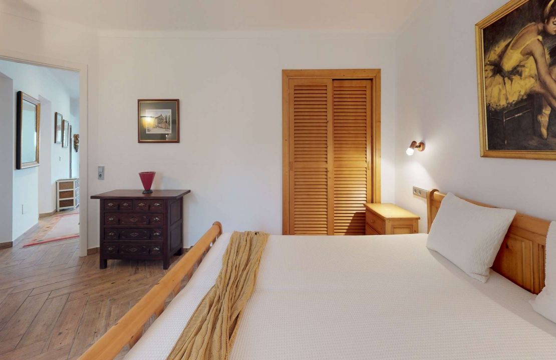 Campanet Mallorca renovierte mediterrane Villa mit Ausblick und Ferienmietlizenz zu verkaufen