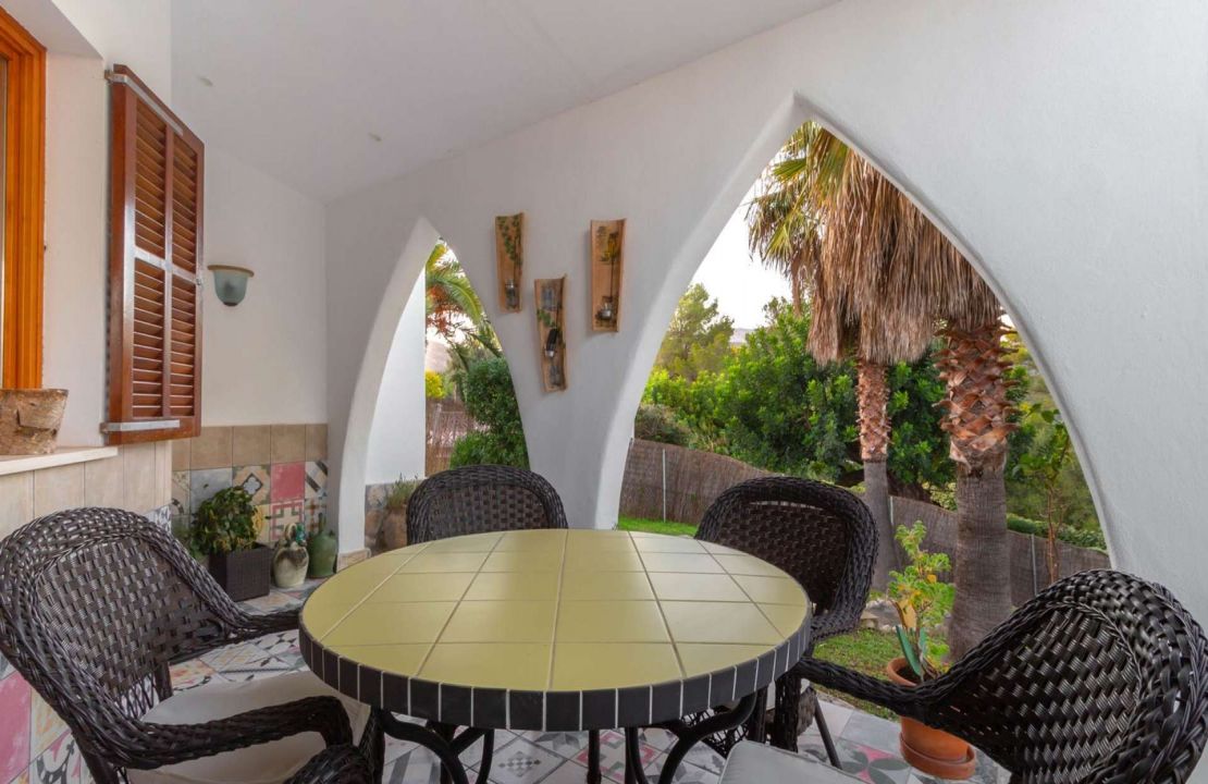 Campanet Mallorca renovierte mediterrane Villa mit Ausblick und Ferienmietlizenz zu verkaufen