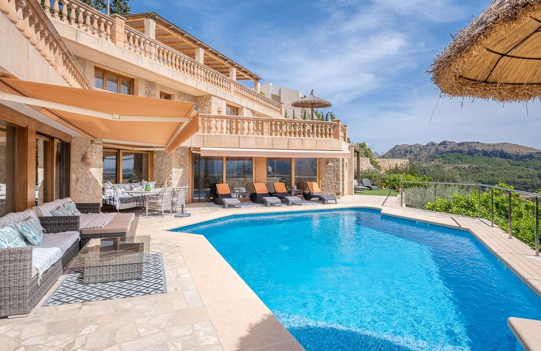 Einzigartige Villa in der exklusiven Gegend von La Font, Pollensa mit herrlichem Blick über das Tal!
