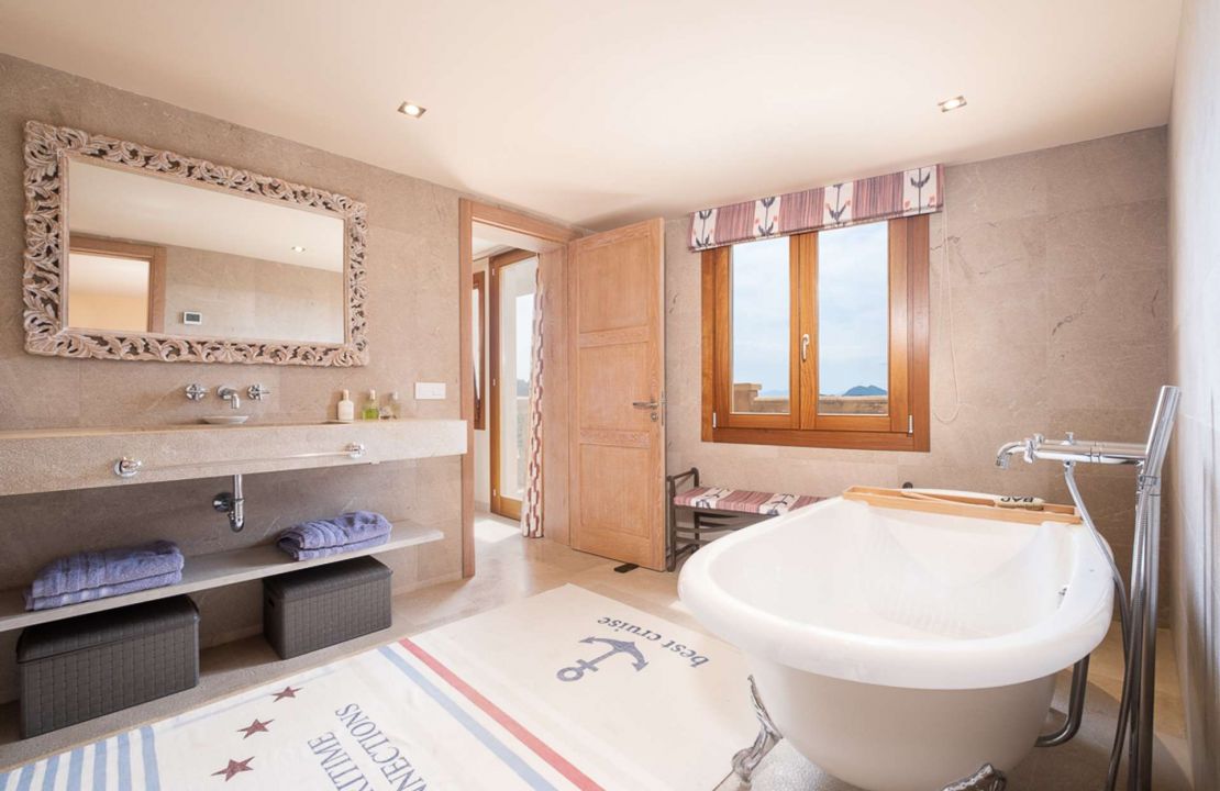 Einzigartige Villa in der exklusiven Gegend von La Font, Pollensa mit herrlichem Blick über das Tal!