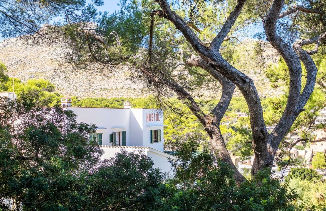 Hostal for Sale, Cala Sant Vicente, Mallorca, Near the Beach, Sea View