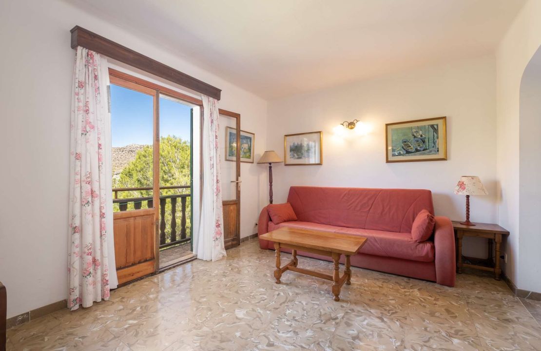 Hostal for Sale, Cala Sant Vicente, Mallorca, Near the Beach, Sea View