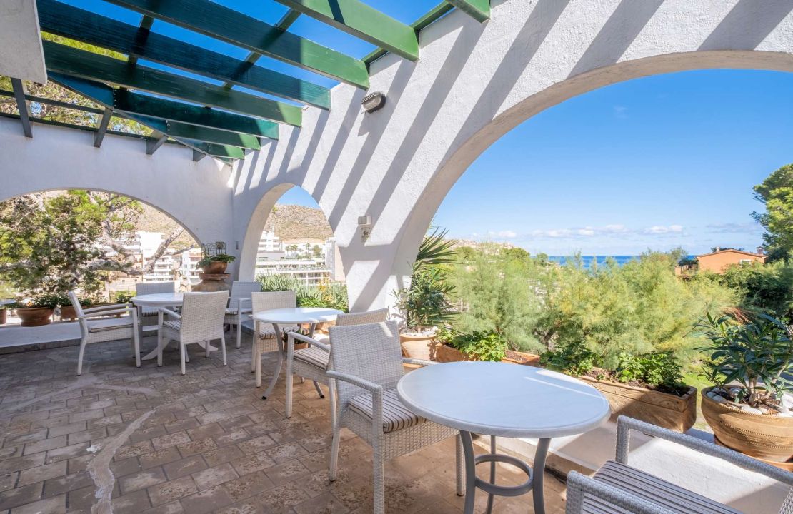 Hostal for Sale, Cala Sant Vicente, Mallorca, Near the Beach, Sea View