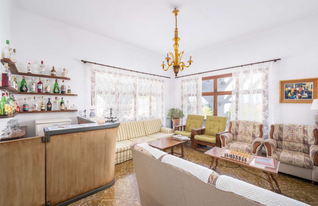 Hostal for Sale, Cala Sant Vicente, Mallorca, Near the Beach, Sea View