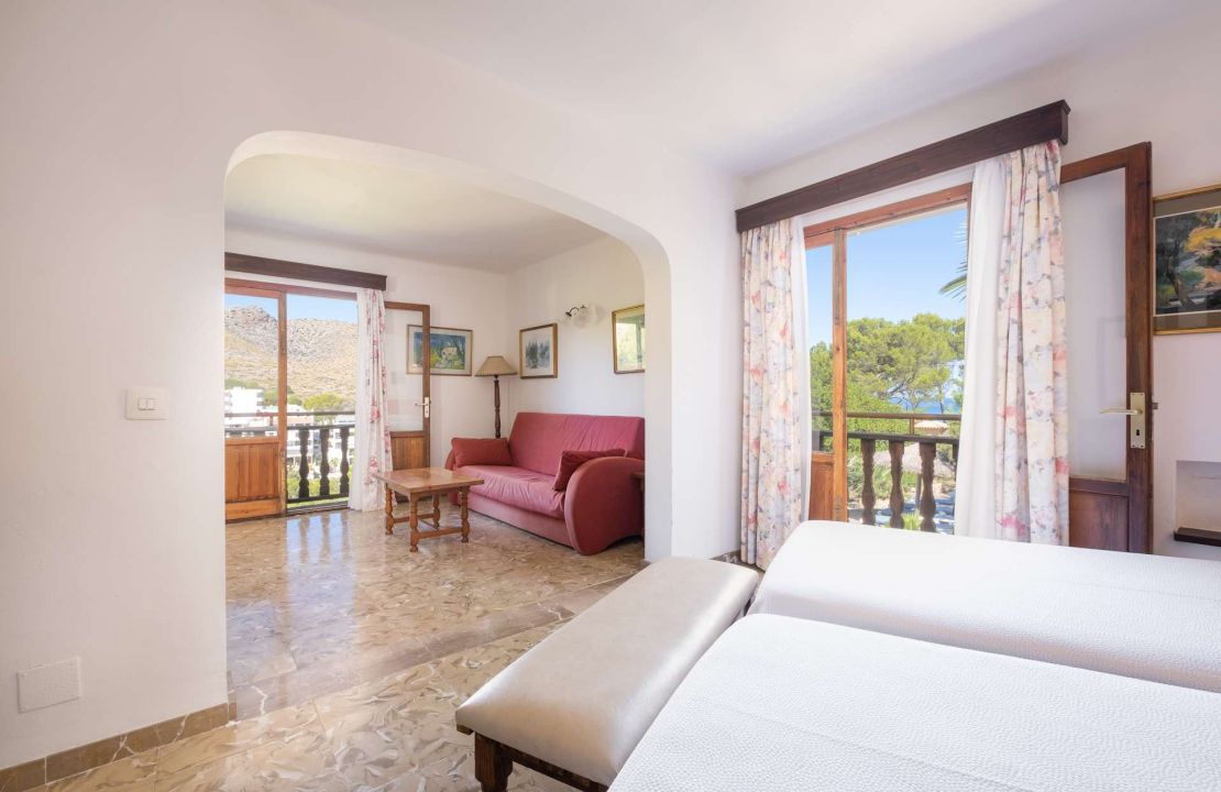 Hostal for Sale, Cala Sant Vicente, Mallorca, Near the Beach, Sea View