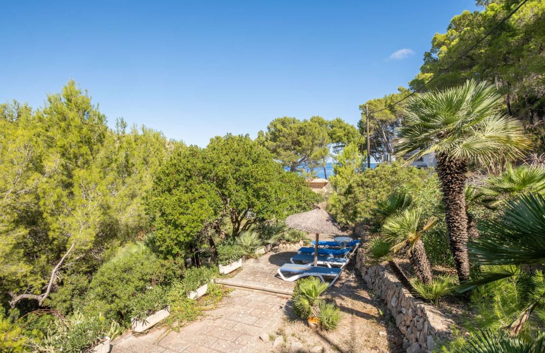 Hostal for Sale, Cala Sant Vicente, Mallorca, Near the Beach, Sea View