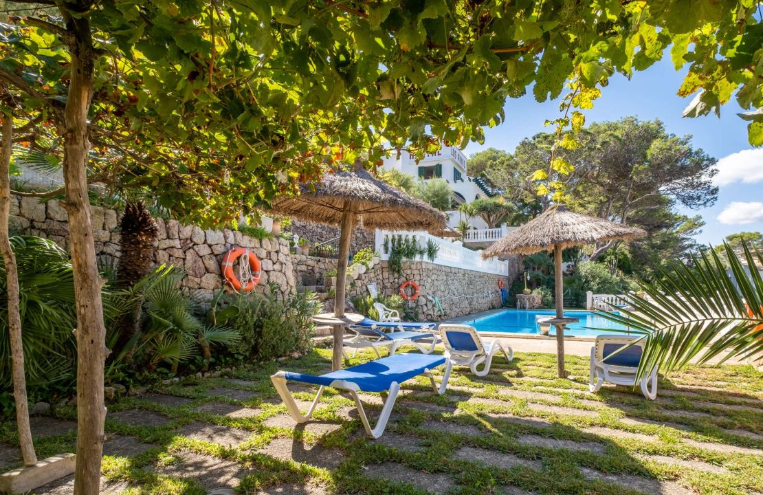 Hostal for Sale, Cala Sant Vicente, Mallorca, Near the Beach, Sea View