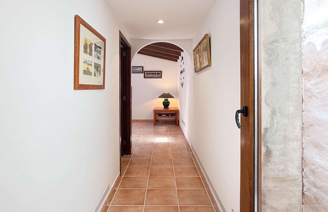 A Hidden Gem Just Steps from the Beach – Townhouse in Puerto Pollensa