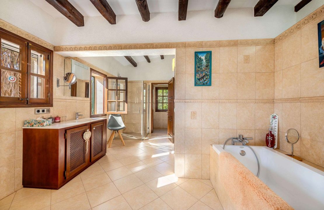 Wunderschöne Finca in Alcudia Norden Mallorca mit Gästehaus, Pool und eingewachsenem Garten