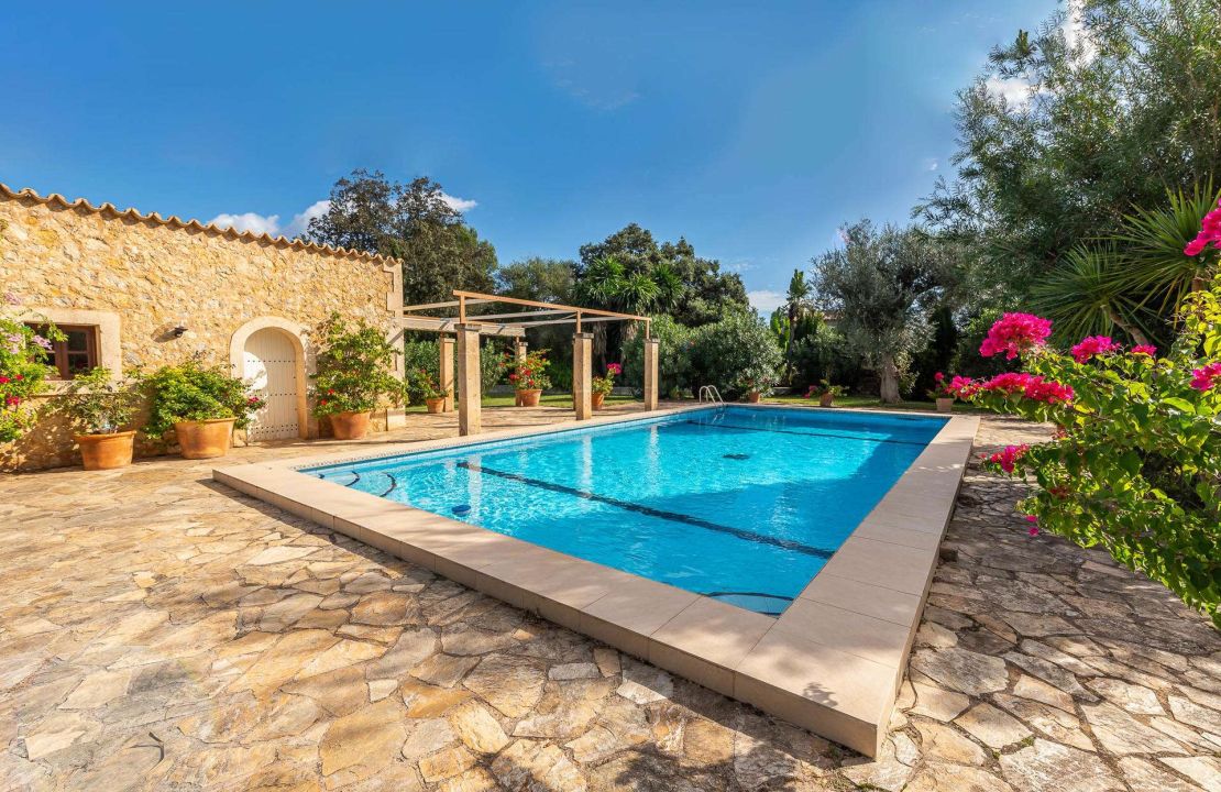 Wunderschöne Finca in Alcudia Norden Mallorca mit Gästehaus, Pool und eingewachsenem Garten
