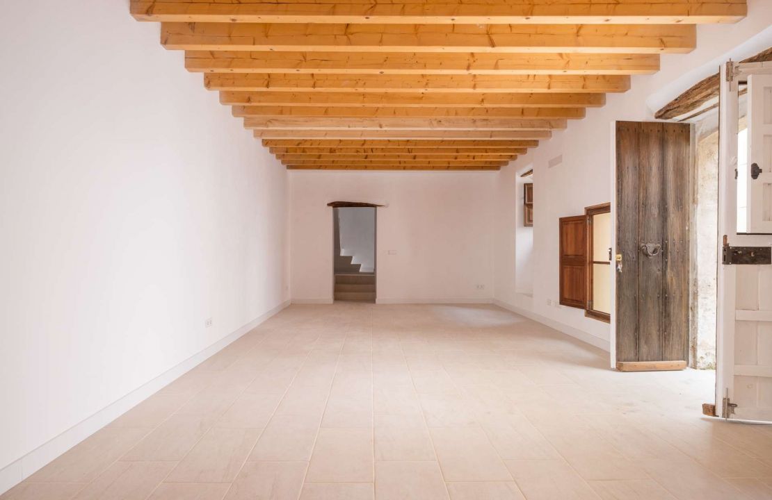Renoviertes Stadthaus zu verkaufen in Campanet Mallorca