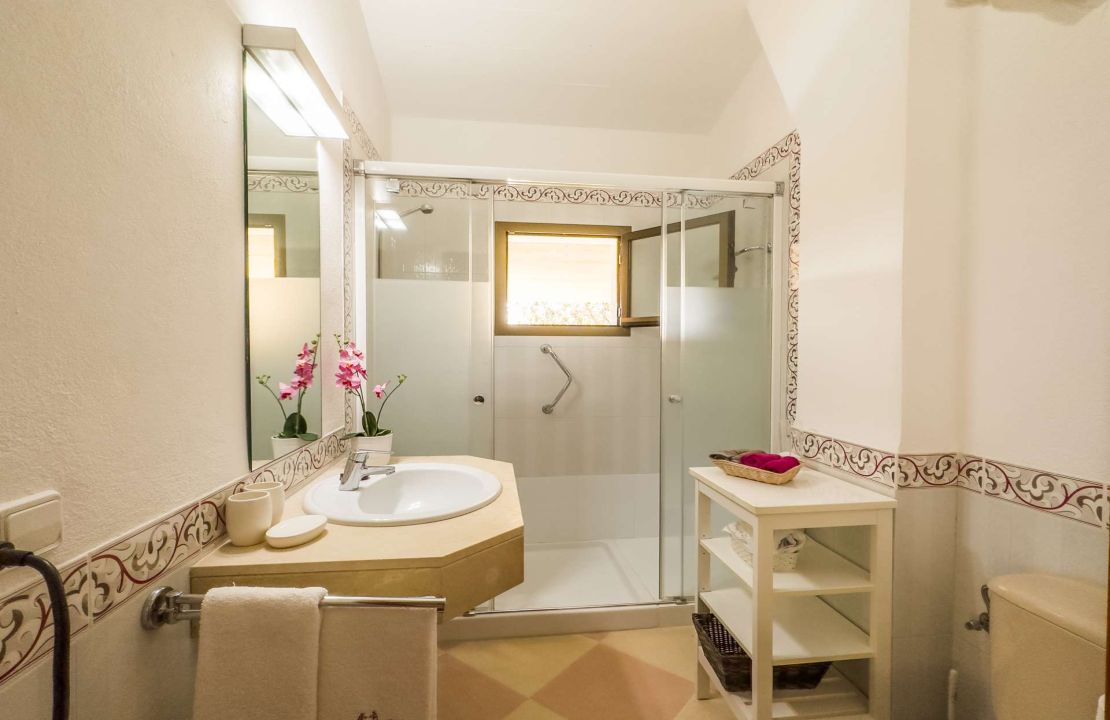 Finca in Pollenca North Mallorca with holiday rental license for sale